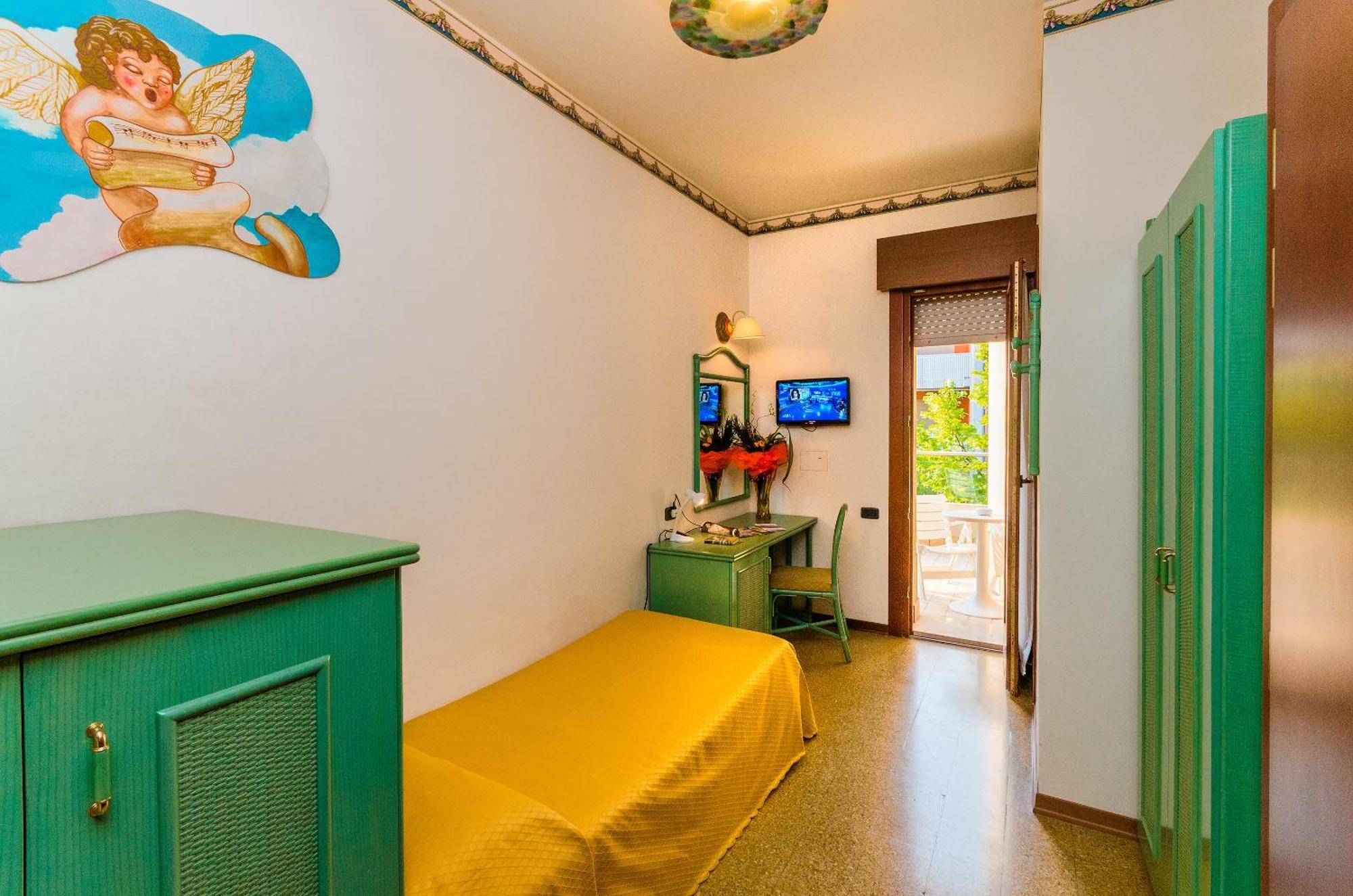 Hotel Europa Бибионе Стая снимка
